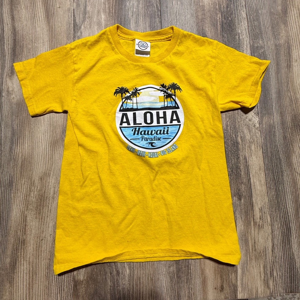 Y2K Delta Hawaii Aloha T-Shirt Yellow Graphic Coastal